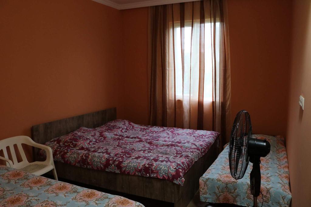 Guest House Barbi Kobuleti Kültér fotó