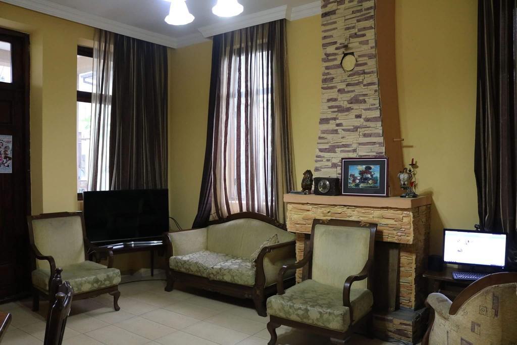 Guest House Barbi Kobuleti Kültér fotó